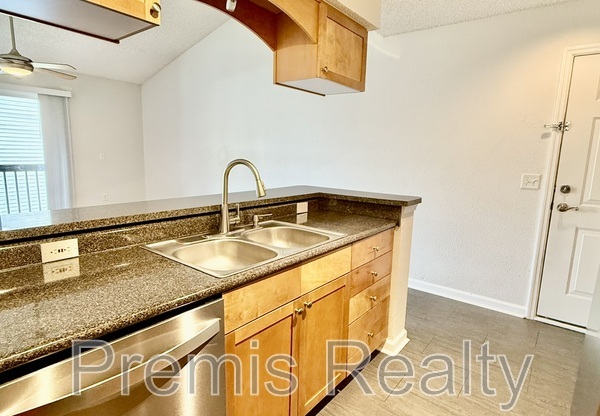 2500 WINDING CRK BLVD