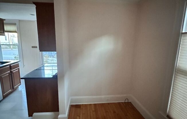 1 bed, 1 bath, $1,800, Unit 61 Monument Street