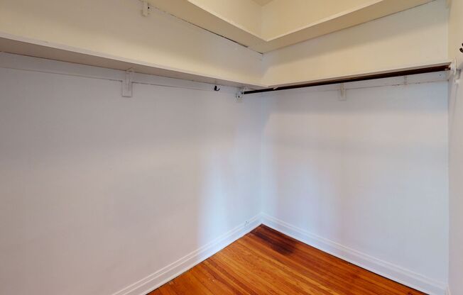 Studio, 1 bath, 400 sqft, $999, Unit 369205 ® ˢ