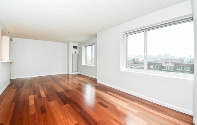 2 beds, 2 baths, 1,049 sqft, $4,300, Unit 824