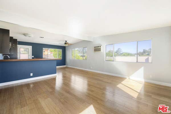 2245 SILVER RDG AVE
