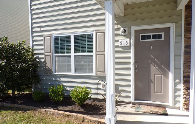 Two Bedroom Two and half Bathrooms Townhome!