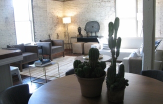 2 beds, 1.5 baths, 1,300 sqft, $1,995, Unit 440