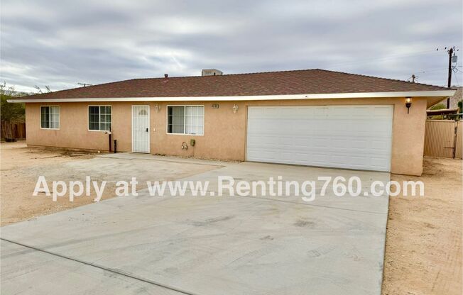 Very Nice 3 bedroom 2 Bathroom Home Near Downtown Joshua Tree!!