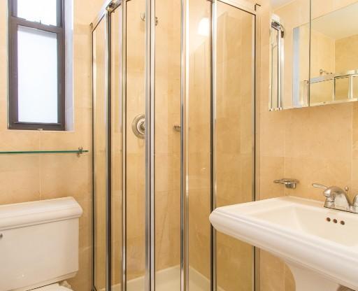 3 beds, 2 baths, $7,895, Unit 5B