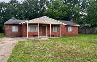 Charming 3 Bedroom 2 Bath in Berkshire Hills