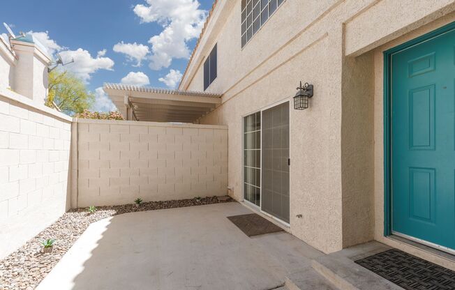 Upgraded townhome in gatede West side community with pool