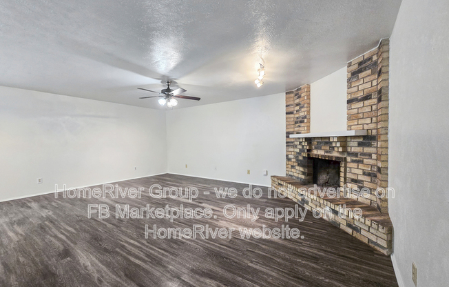 1709 CLARK TRL