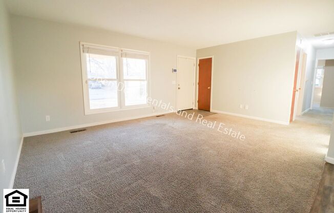3 bedroom home in the Blackhawk Addition ***Move in RENT SPECIAL! $200 OFF FIRST MONTH'S RENT!***