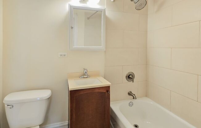 2 beds, 1 bath, 695 sqft, $2,295, Unit 2175-1