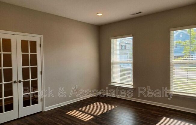 2131 Fox Chapel Place