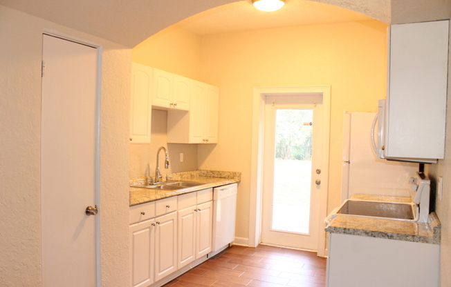 Adorable Mid Century Modern Bungalow in Winter Park!