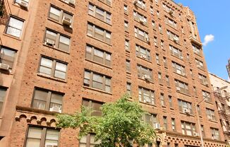 339 E 58 ST