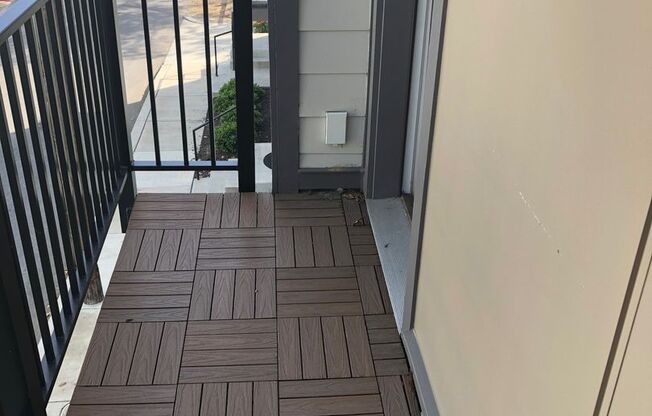 2 beds, 2 baths, 909 sqft, $1,849, Unit 1300-10