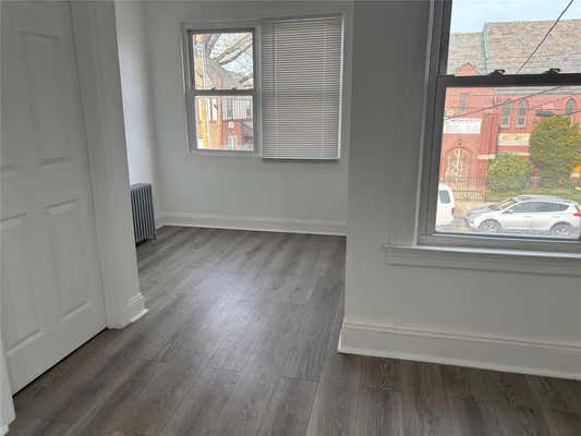 104 40 105 ST