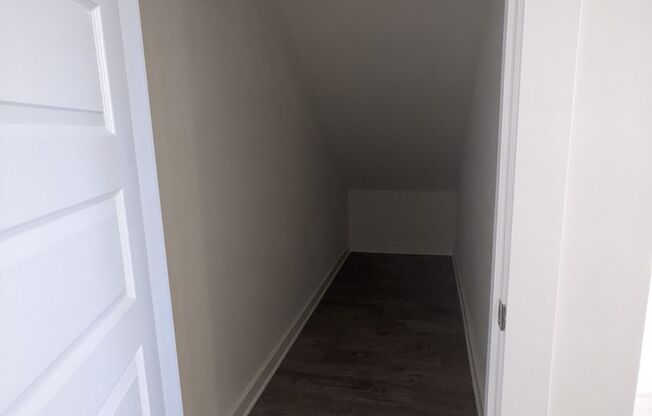 3 beds, 2 baths, 1,420 sqft, $2,190, Unit 8-812