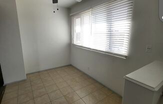 2 beds, 1 bath, $2,195, Unit 05