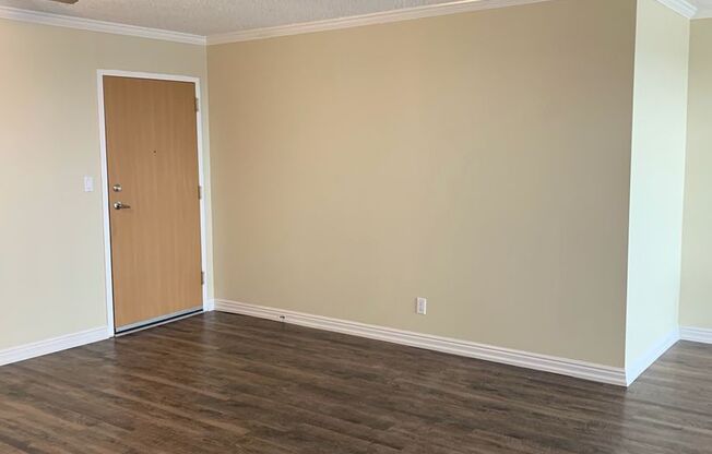 1 bed, 1 bath, 780 sqft, $1,130, Unit 606