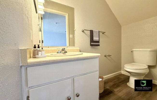 2 beds, 1.5 baths, 800 sqft, $1,115, Unit Unit 3