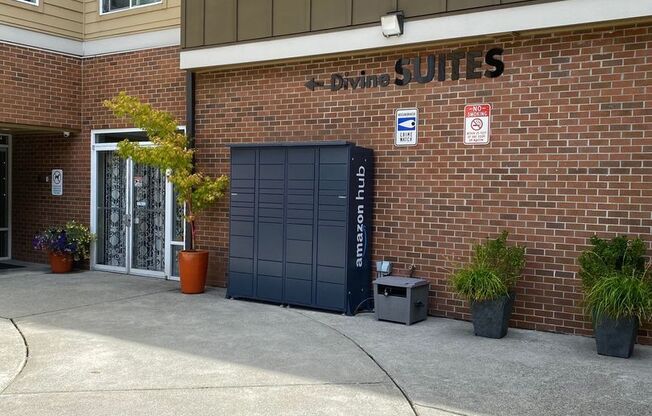 Studio, 1 bath, 462 sqft, $1,250, Unit 305