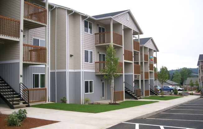 Ellendale Manor Apartments