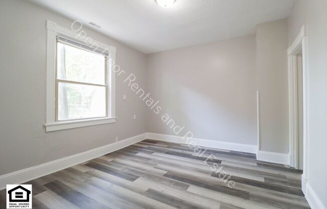 1 bed, 1 bath, 600 sqft, $825, Unit 340 W Dewald st Apt 3