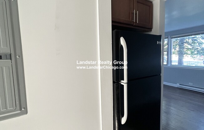 7628 N Milwaukee Ave