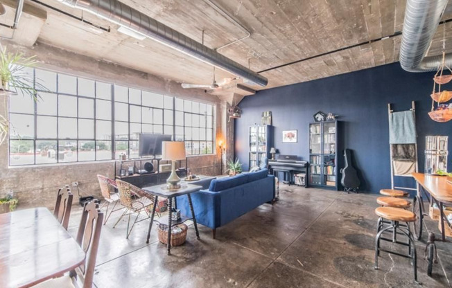 120 Saint Louis Ave