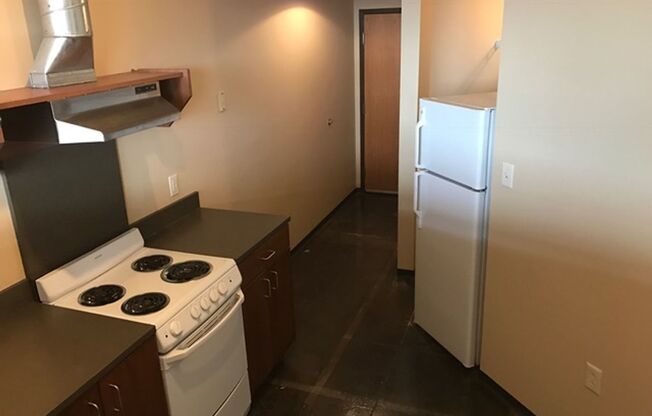 1 bed, 1 bath, 650 sqft, $1,385, Unit 208