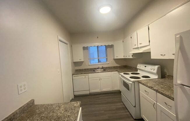 3 beds, 2 baths, 1,324 sqft, $1,450, Unit P02