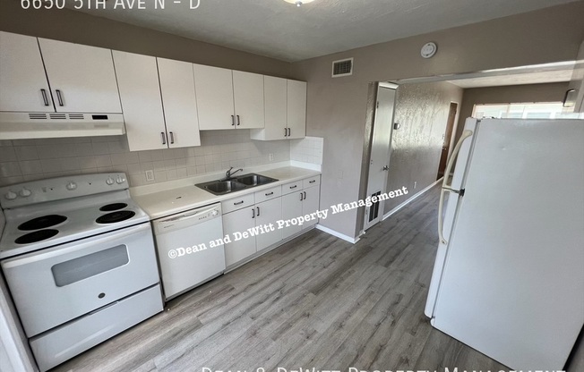 6650 5 AVE N