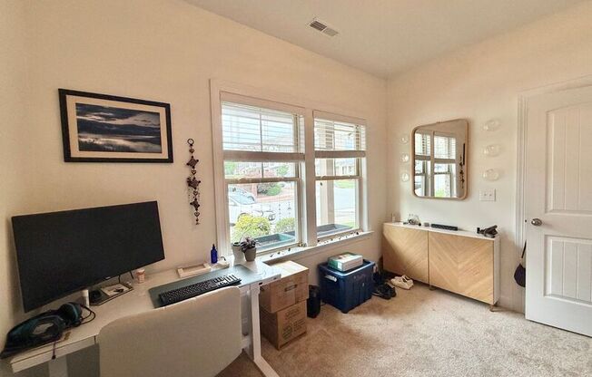 455 VLG CMNS LN