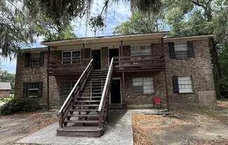 13 OAK FRST LN