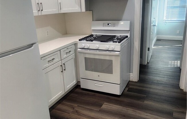 2914 W 75 ST