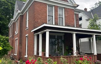 2944 Grand Ave