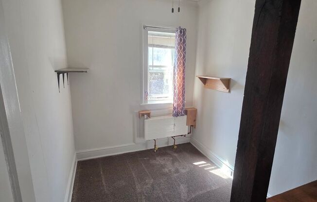 2544 N. Maryland Ave. (Fountain Blue)