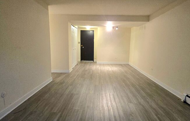 1 bed, 1 bath, 700 sqft, $1,695, Unit 431-#123