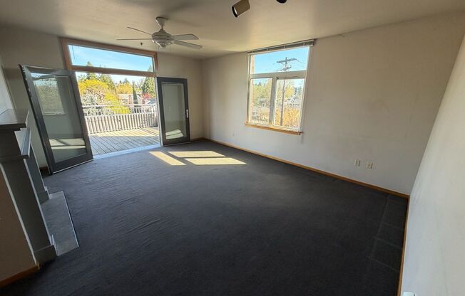 2 beds, 1 bath, 915 sqft, $2,275, Unit 414