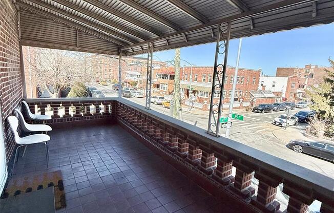 42 2 25 AVE