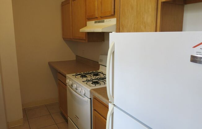 3 beds, 1 bath, 810 sqft, $2,190, Unit 732 S. Millvale Ave. #A3