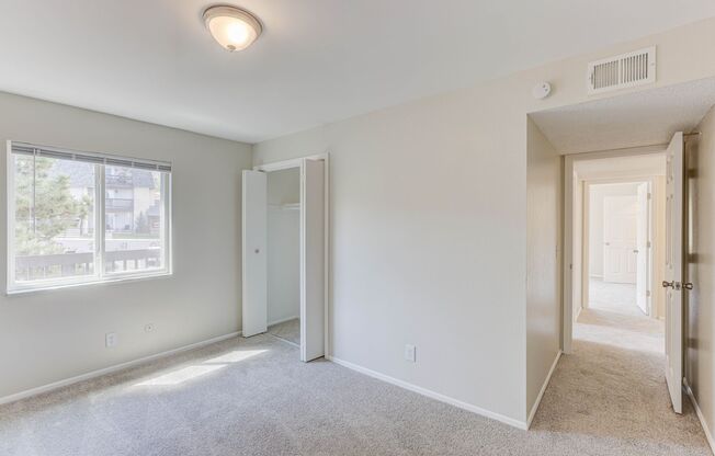 3 beds, 2 baths, 1,150 sqft, $1,875, Unit 27