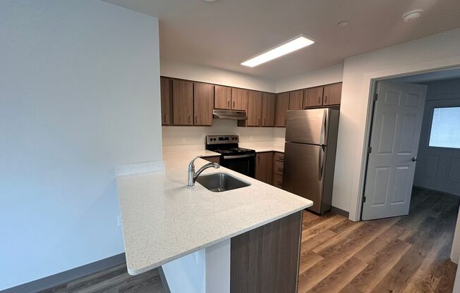 1 bed, 1 bath, 600 sqft, $1,295, Unit Unit B-18