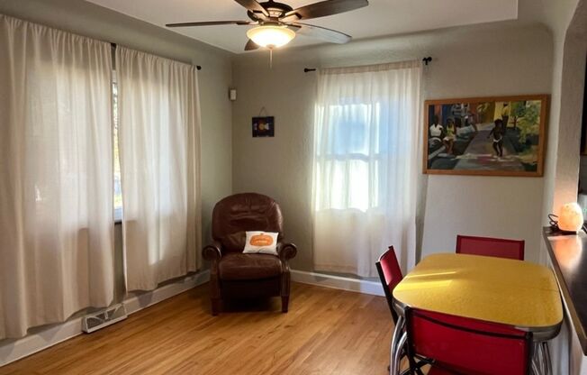 2 beds, 1 bath, $2,000