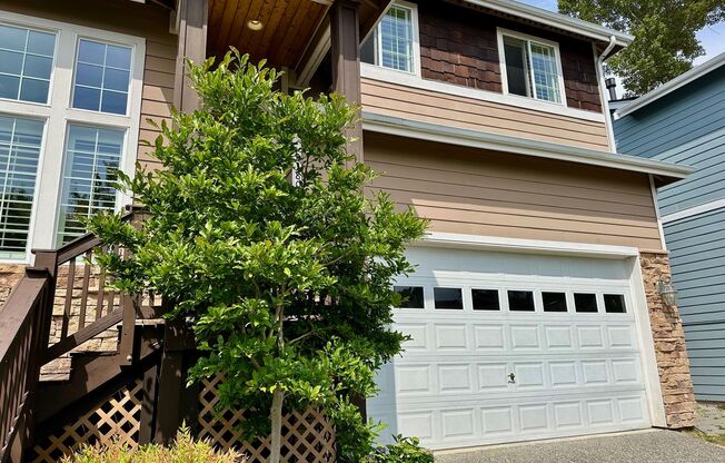 Charming 6 beds 2.5 bath house in Bothell!