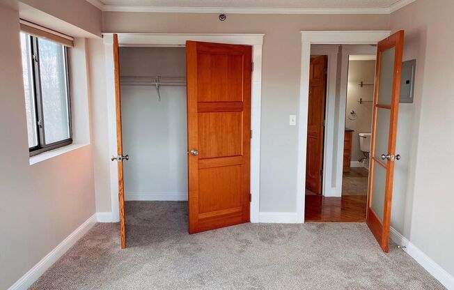 2 beds, 1.5 baths, $1,950, Unit # 417