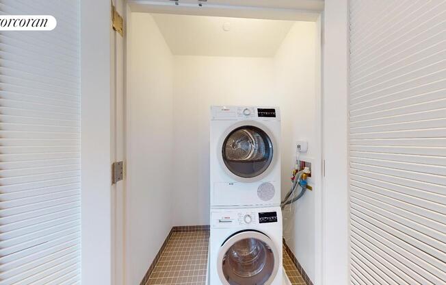 3 beds, 2 baths, 1,417 sqft, $13,000, Unit 38G