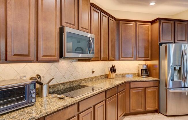 Your Private Retreat Awaits — Pond-Front Luxury Near Lake Nona