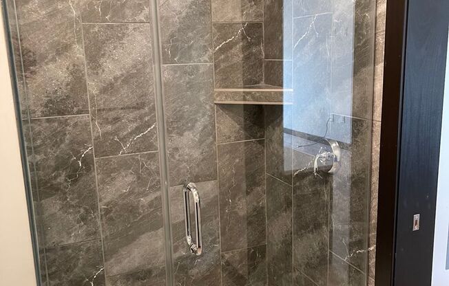 Studio, 1 bath, 582 sqft, $1,175, Unit 319