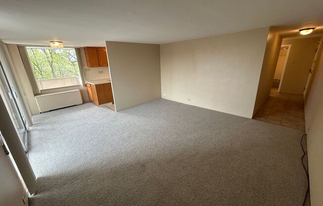 2 beds, 1.5 baths, 750 sqft, $1,595, Unit 307