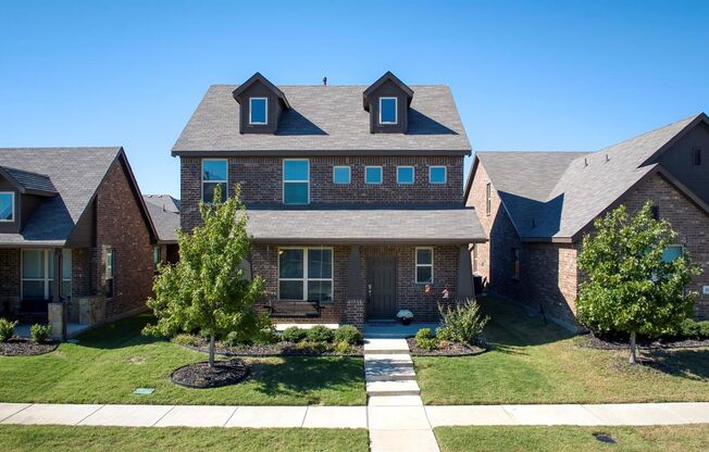 Elegantly crafted by Impression Homes, this Marion plan is nestled in the Greenway Master planned community with Celina ISD!